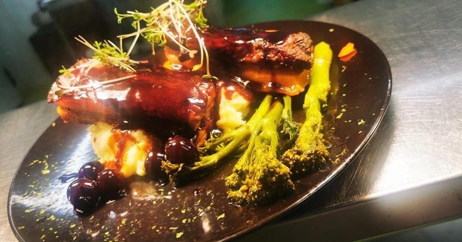 The Copper Still Bar Restaurant & Boutique Rooms Dromod Экстерьер фото